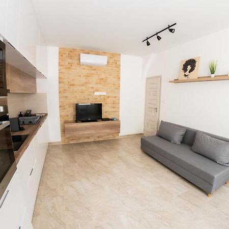 Winestone Corner Apartment 데브레첸 외부 사진