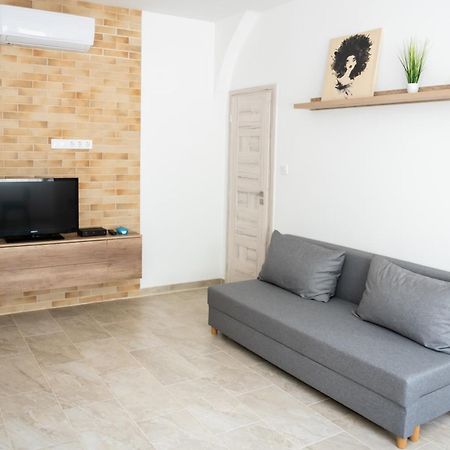 Winestone Corner Apartment 데브레첸 외부 사진