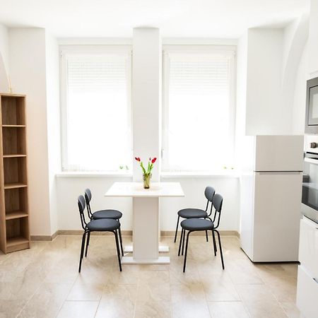 Winestone Corner Apartment 데브레첸 외부 사진